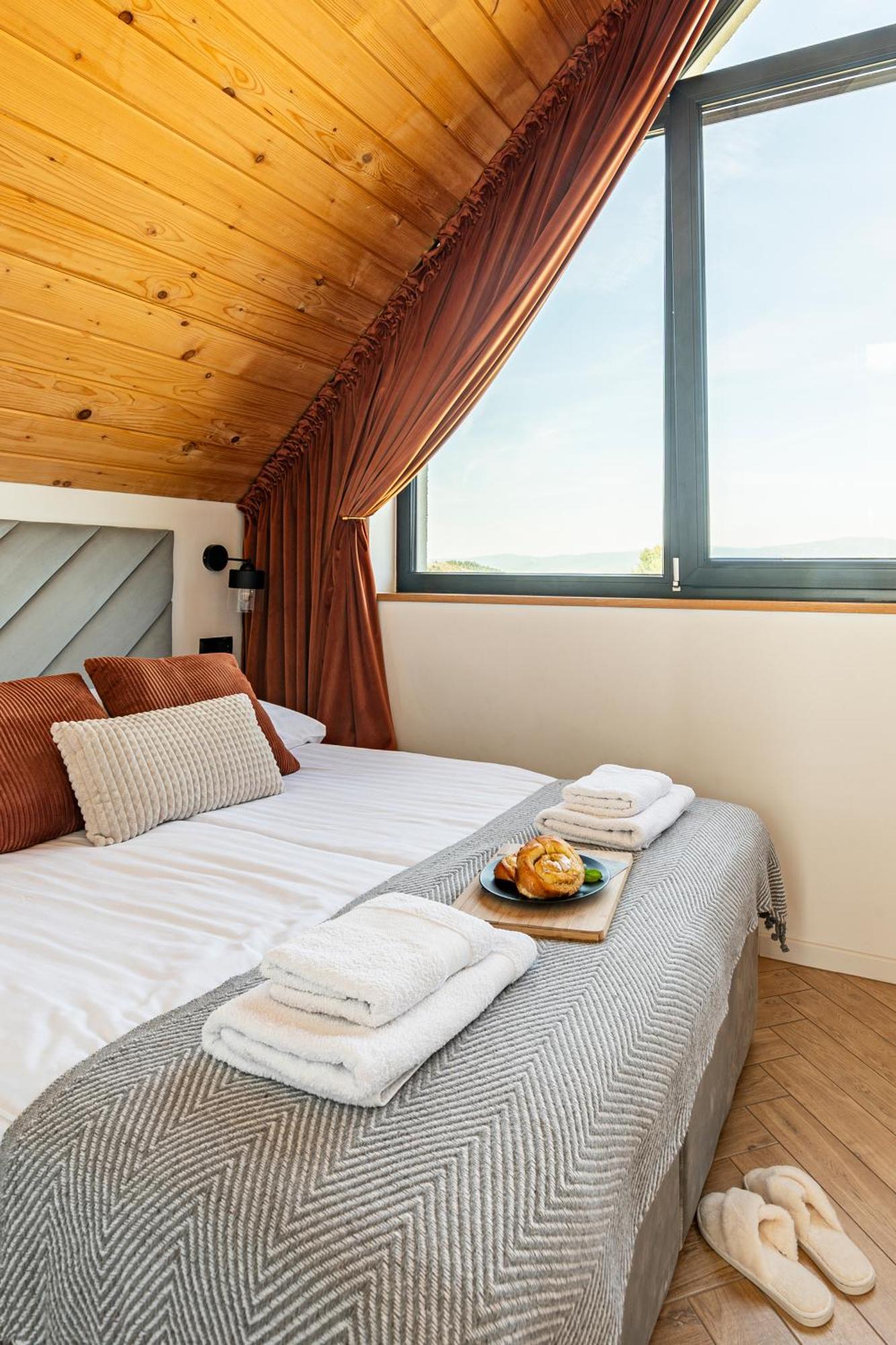 Domek alpejski I Skalka Z Jacuzzi I Widokiem Na Gory - Jacuzzi And Mountain View *
